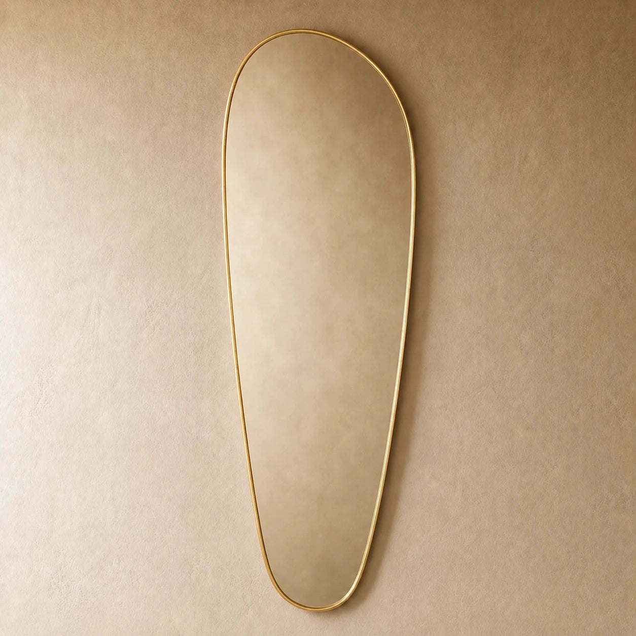 Solene Mirror | Gold Mirror Interior Moderna