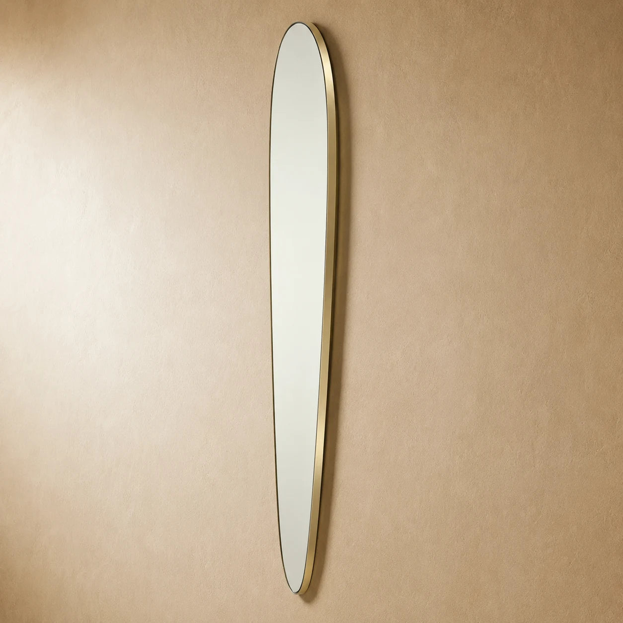 Solene Mirror | Gold Mirror Interior Moderna