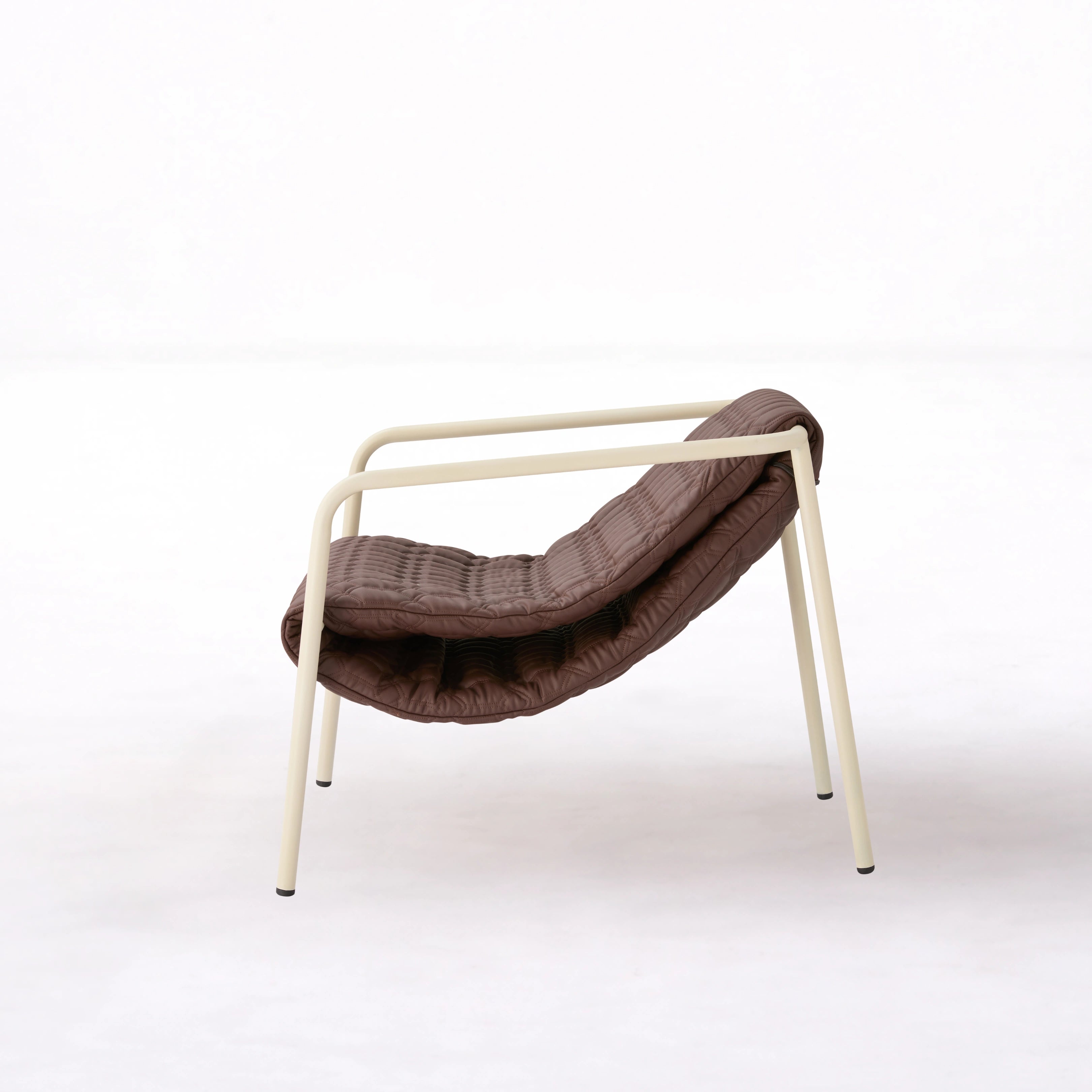 Liz Chair | Quilted Cocoa Chair Interior Moderna