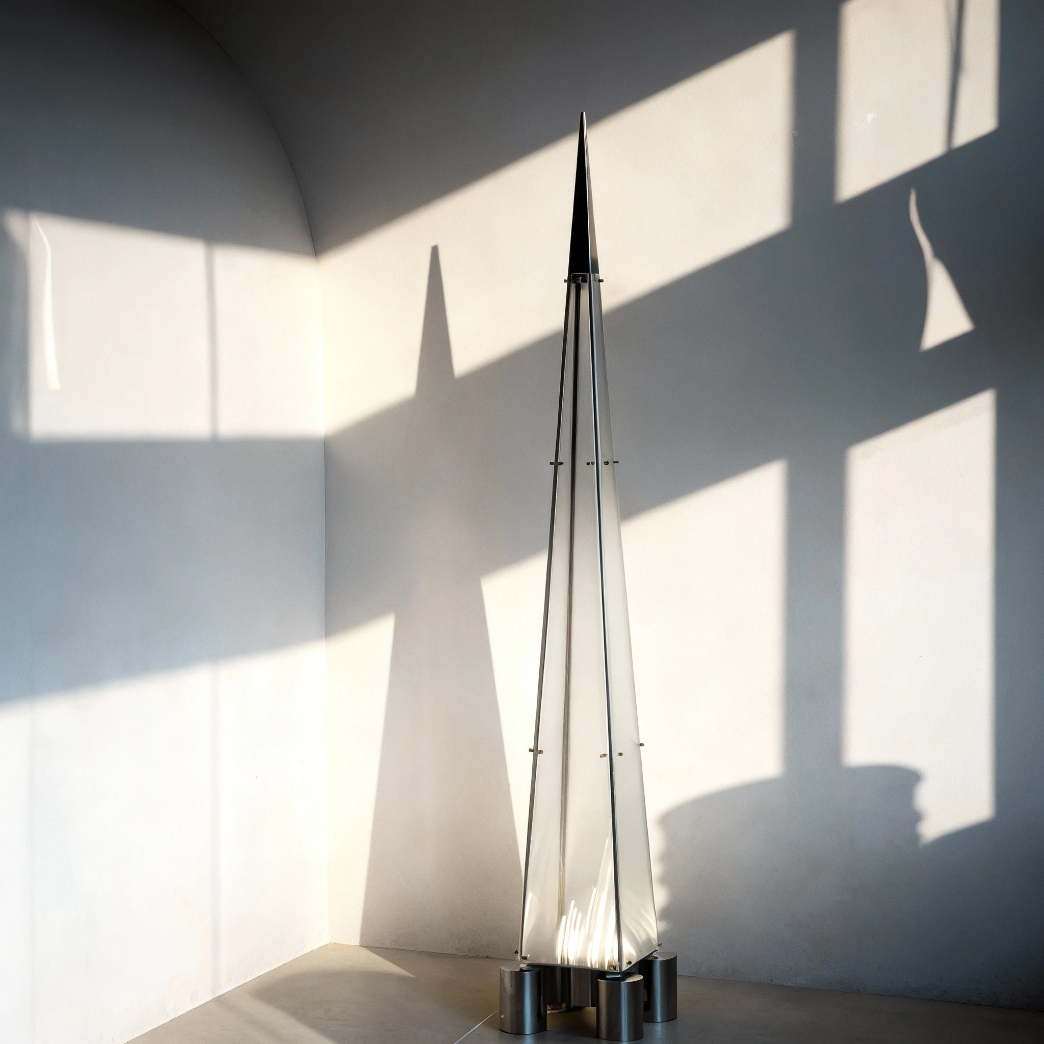 Askr Spire Floor Lamp Lamp Interior Moderna