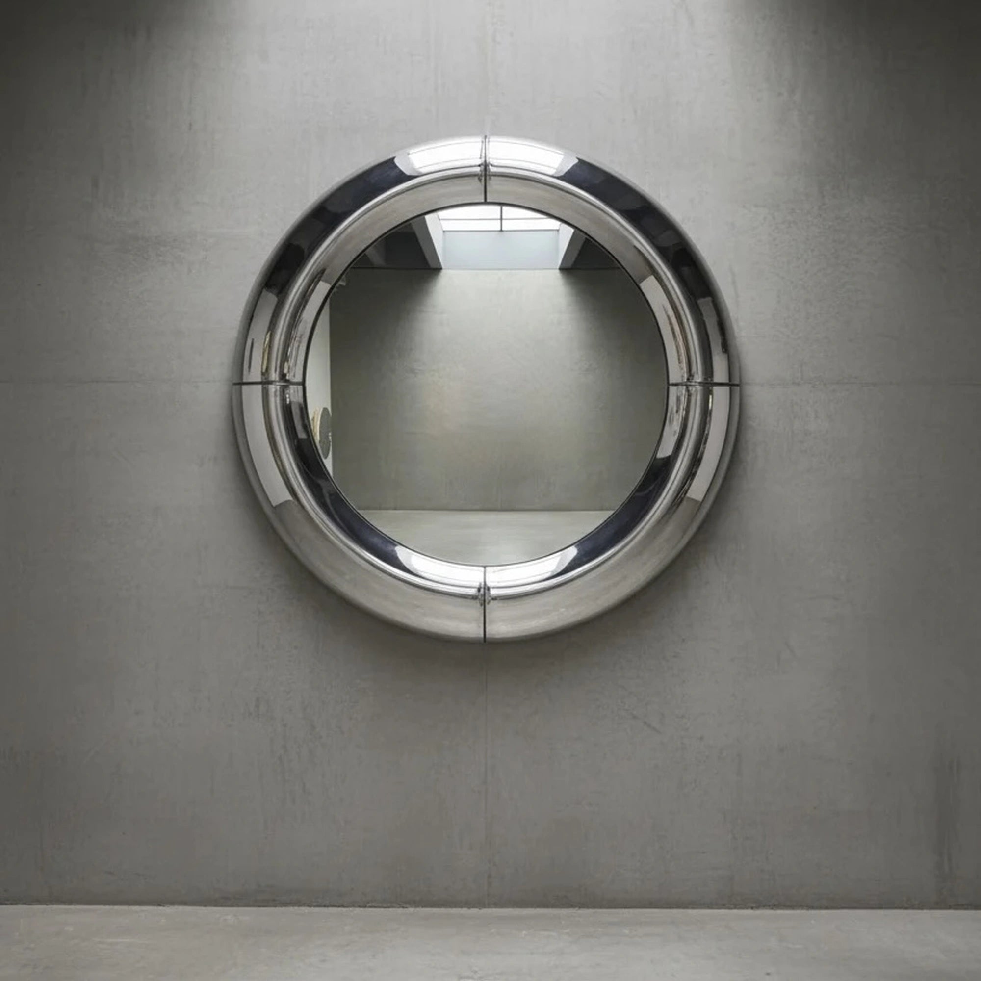 Atlas Mirror | Chrome Silver Mirror Interior Moderna