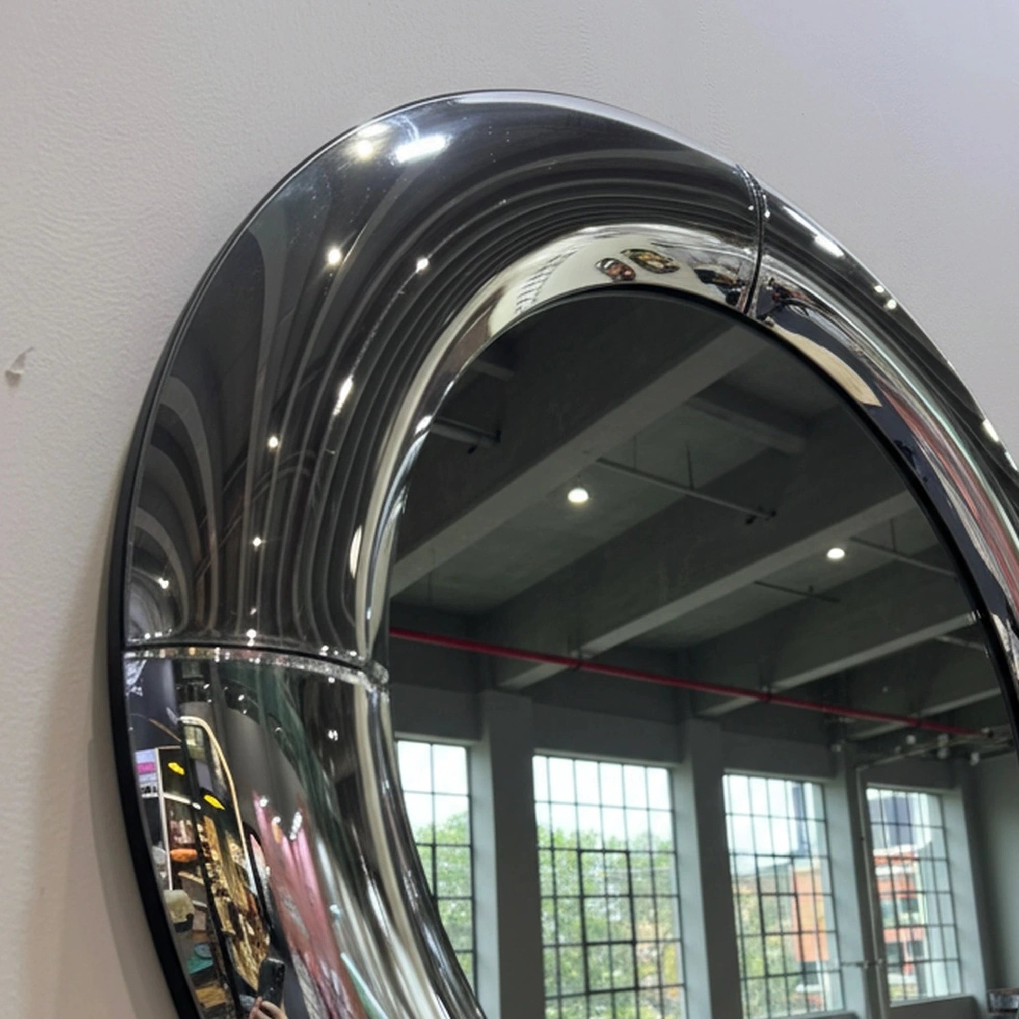 Atlas Mirror | Chrome Silver Mirror Interior Moderna