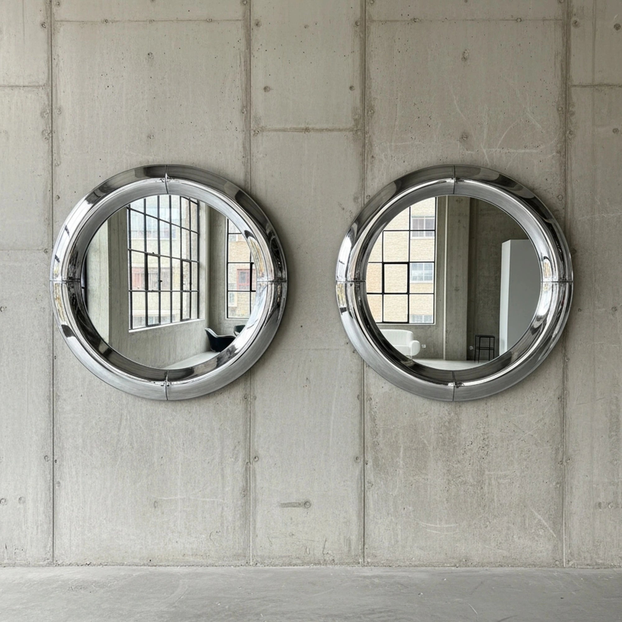 Atlas Mirror | Chrome Silver Mirror Interior Moderna