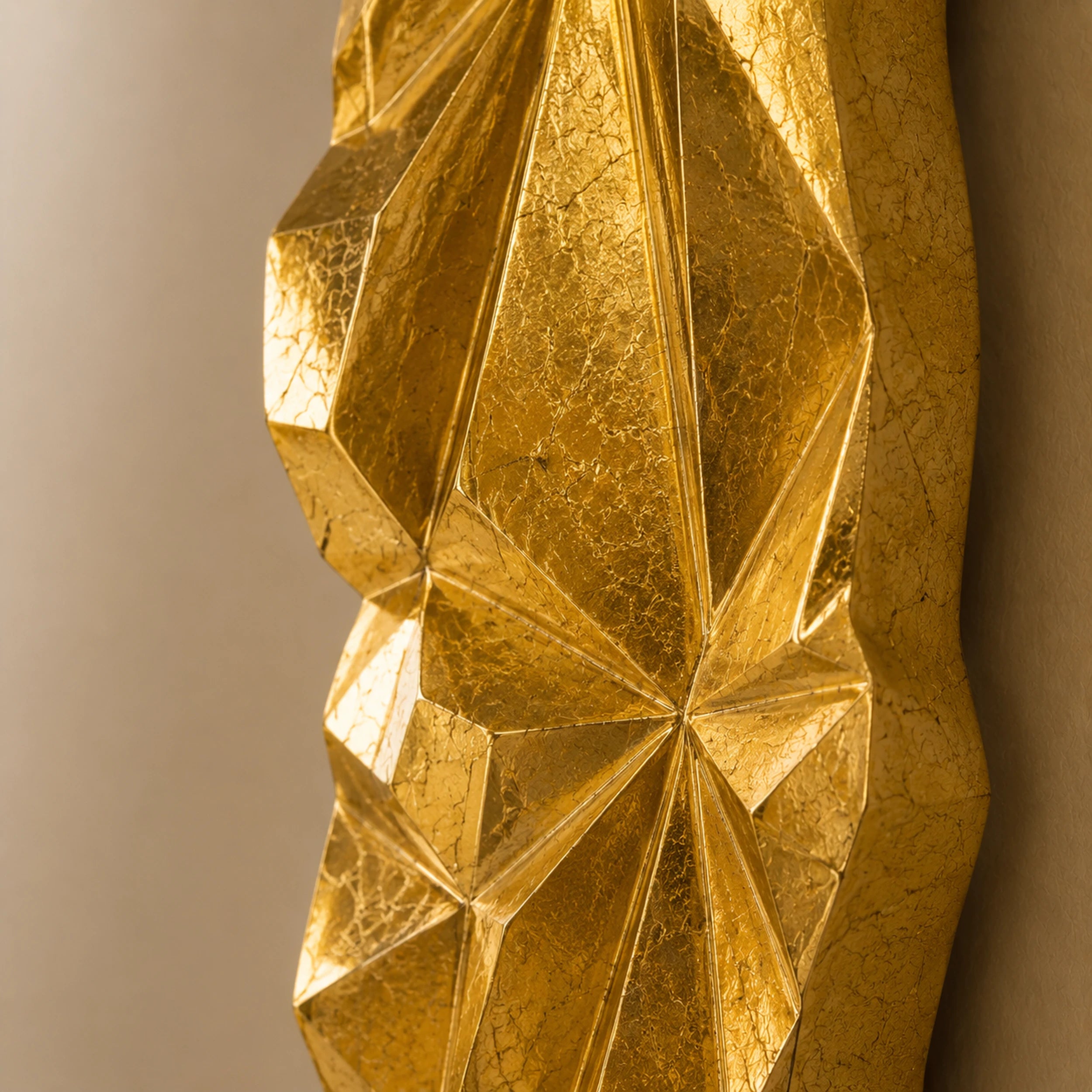 Aurelian Gold Leaf Mirror Mirror Interior Moderna