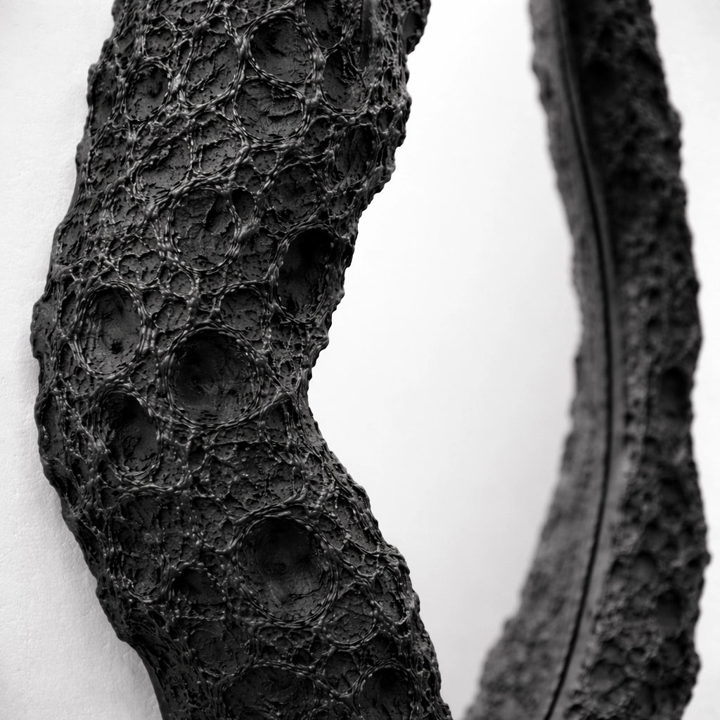 Rift Opening | Obsidian Shard Mirror Interior Moderna