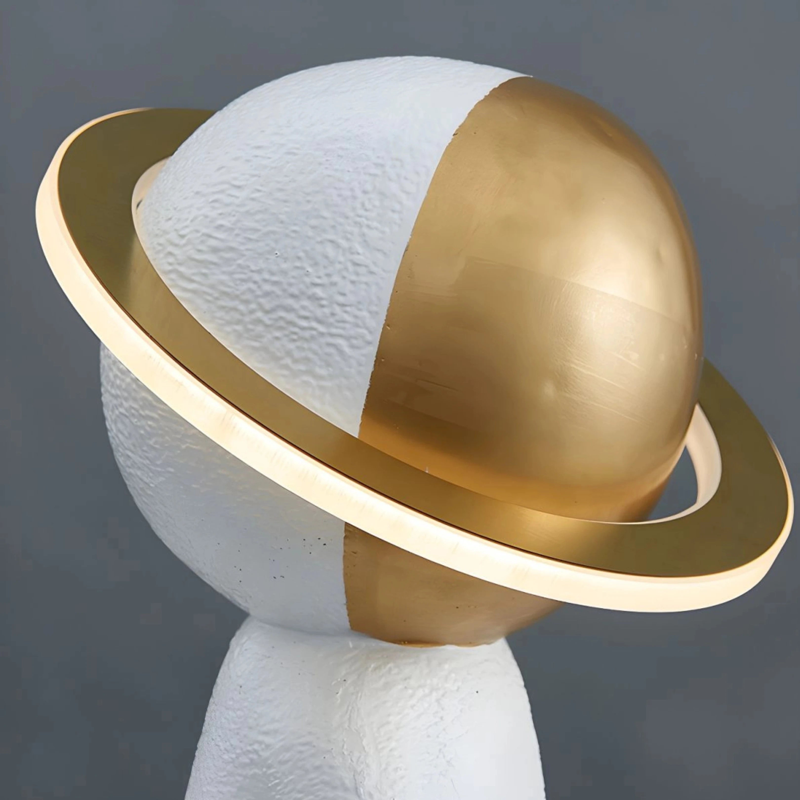 Child of Saturn Lamp Interior Moderna