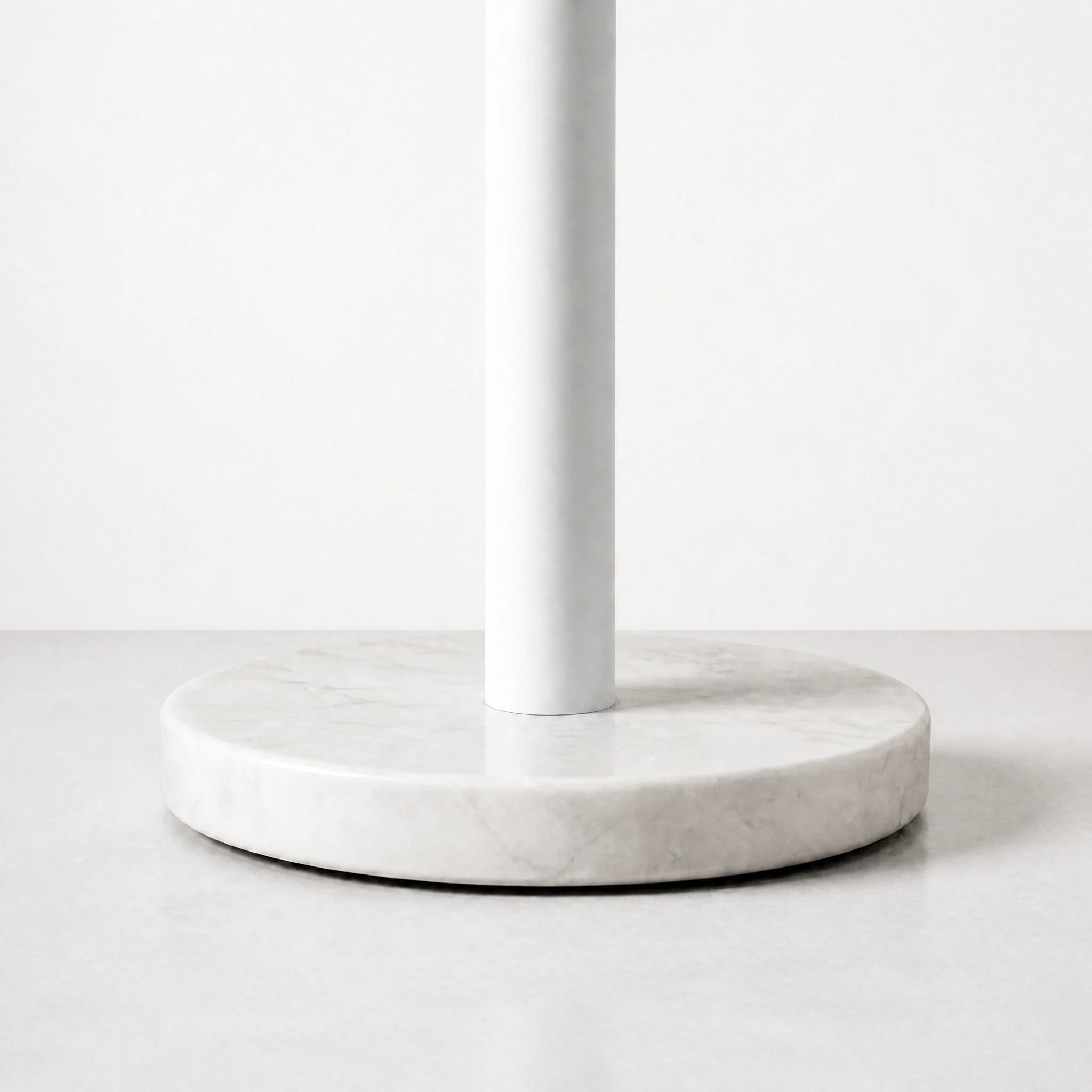 Elaris Pillar Lamp | White