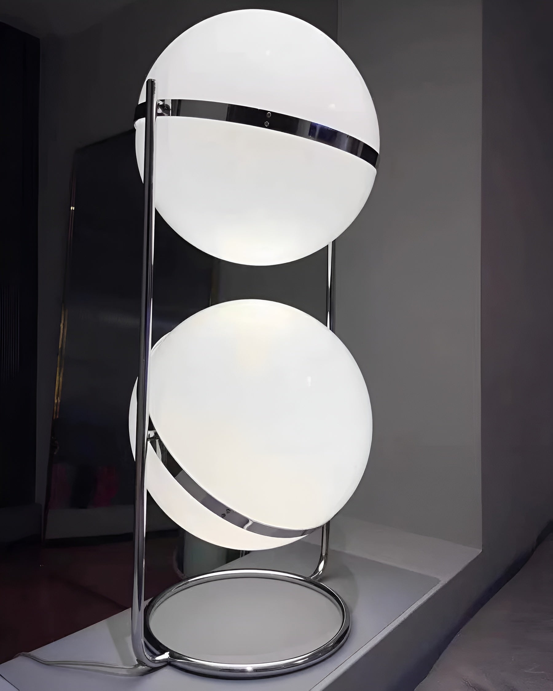 Garrault Zuru Lamp