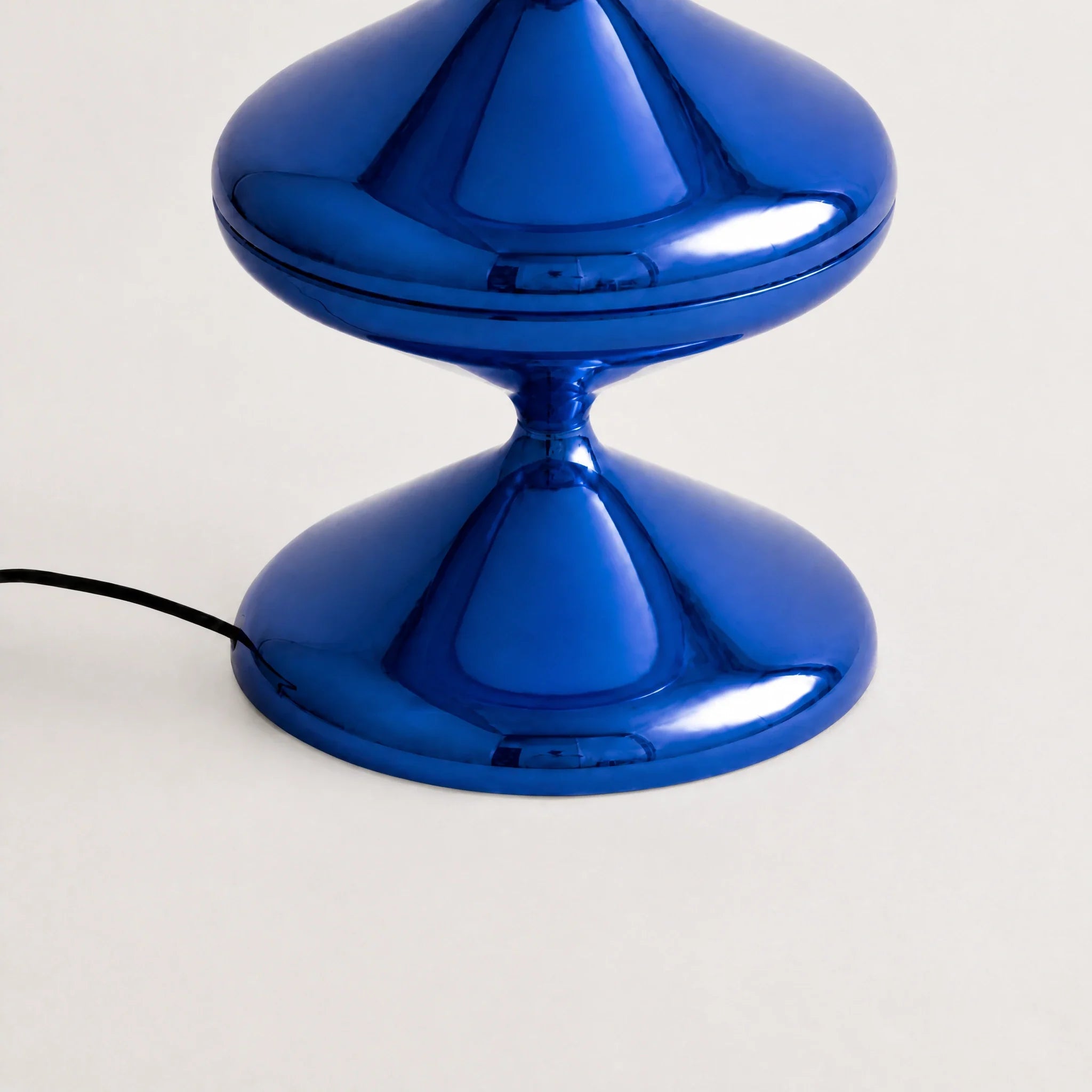 Blue gourd floor lamp with stacked metal discs and frosted dome — view 7