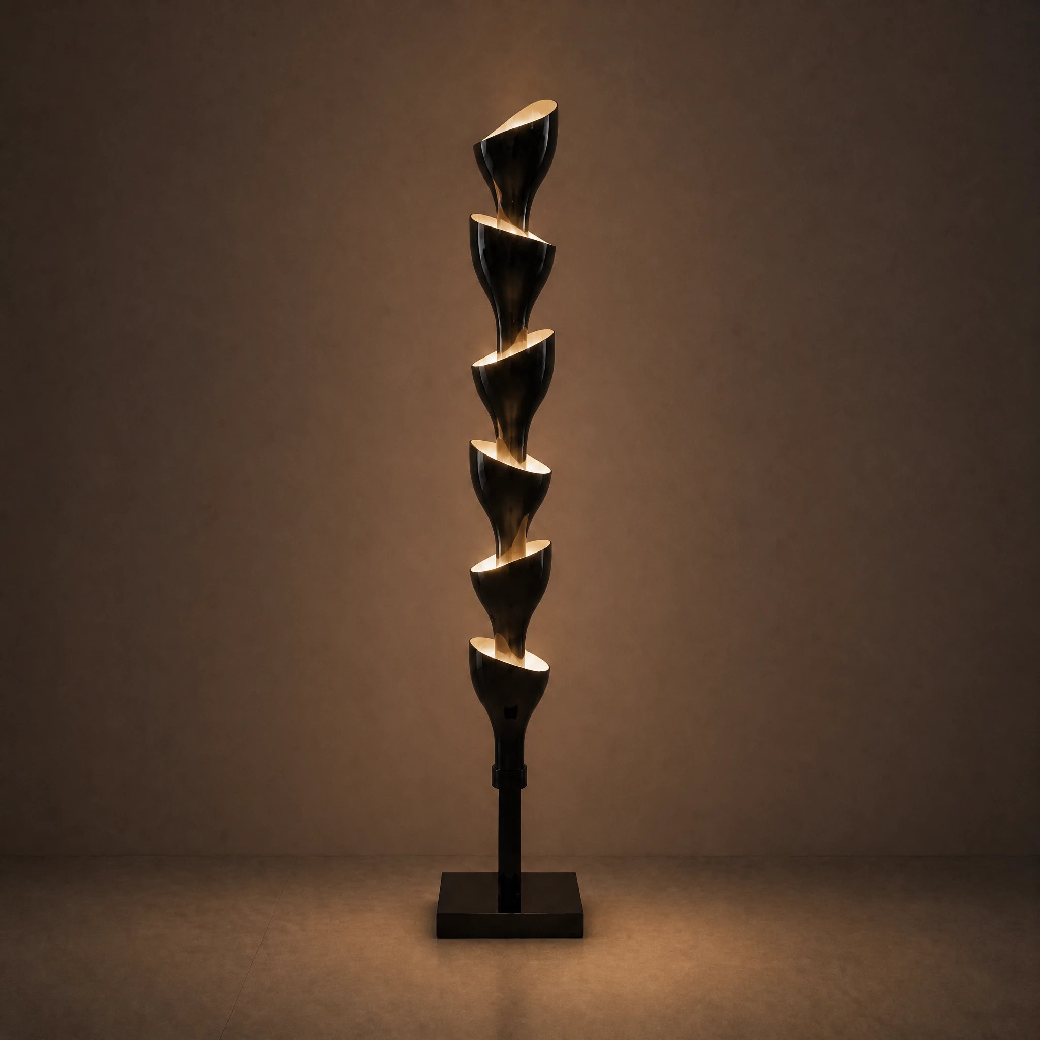 Floral Floor Lamp | Black 2
