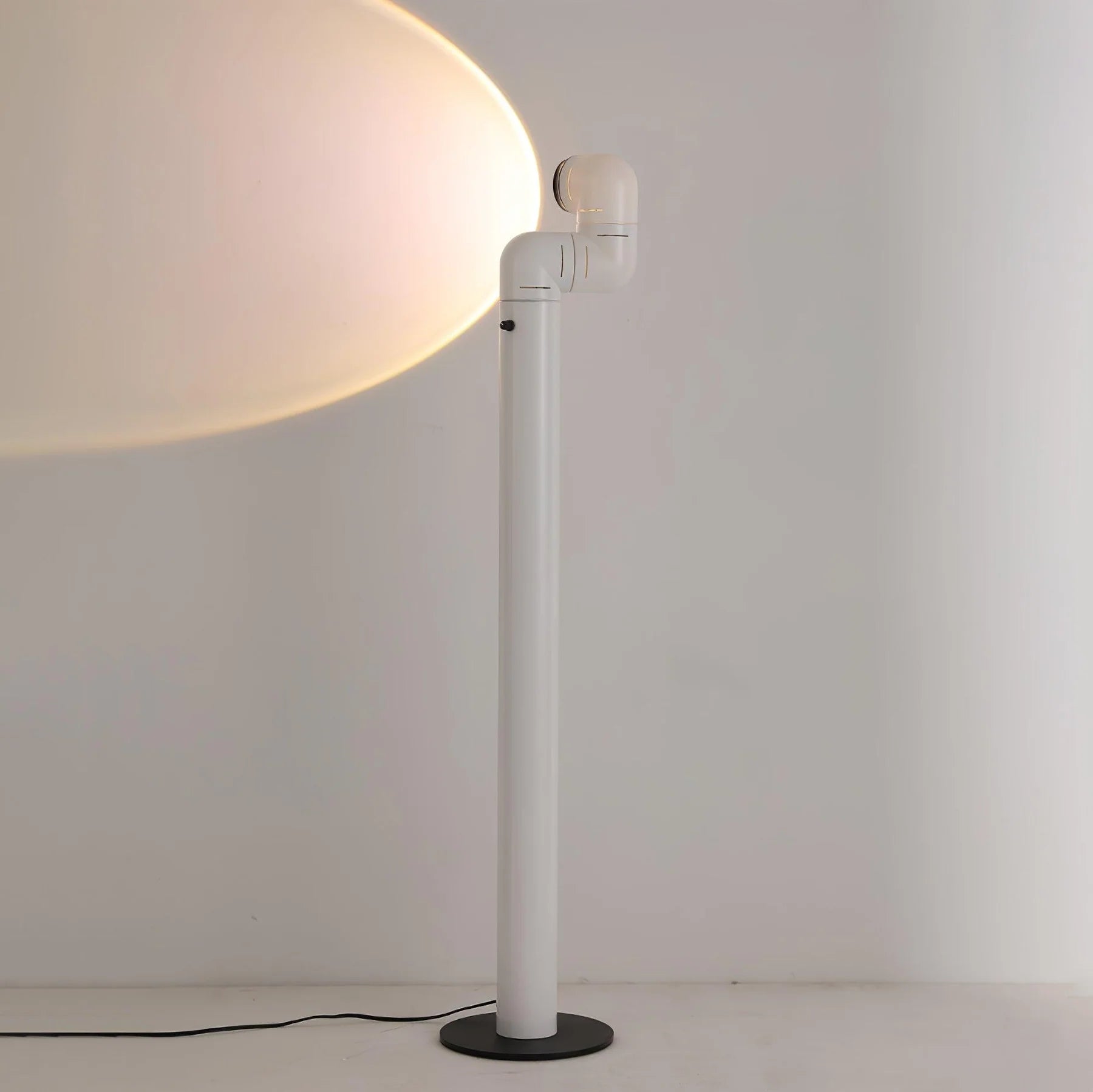Tatu Style Lamp