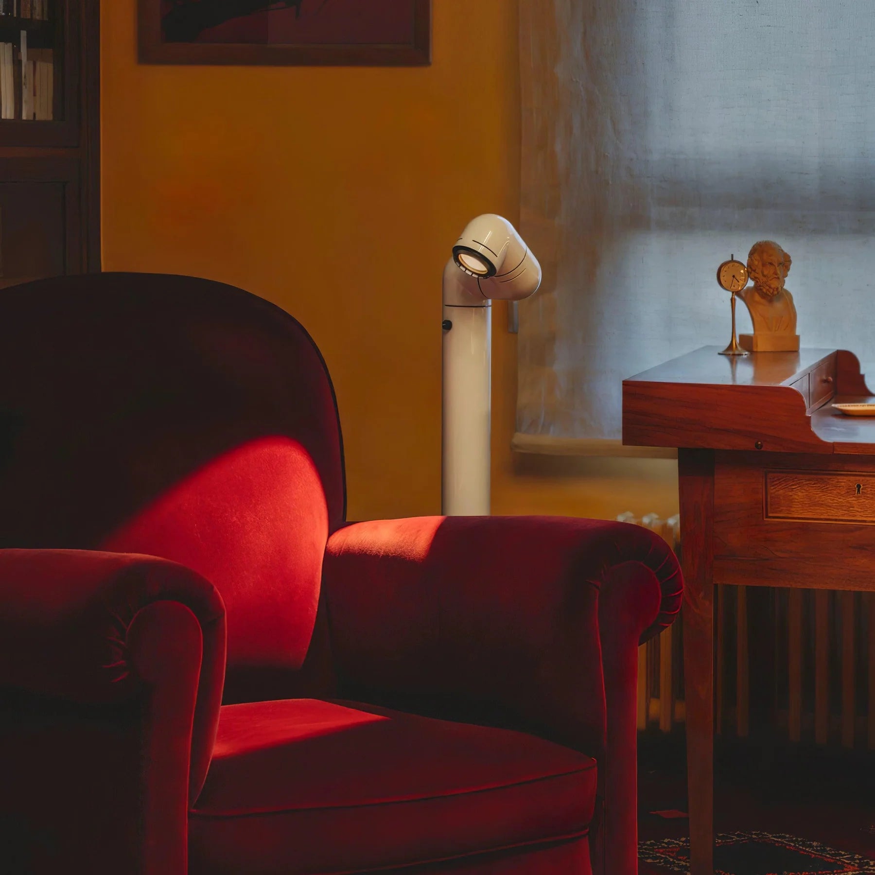 Tatu Style Lamp