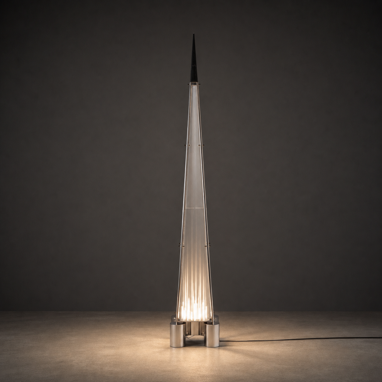Askr Floor Lamp | Nighttime Hero