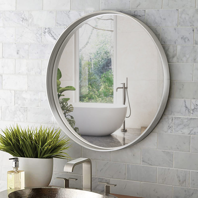 Chrome, Matte, Patina: How a Mirror's Finish Changes the Room