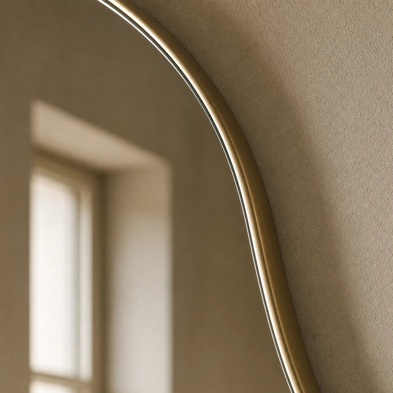 Chrome Irregular Mirror Mirror Interior Moderna