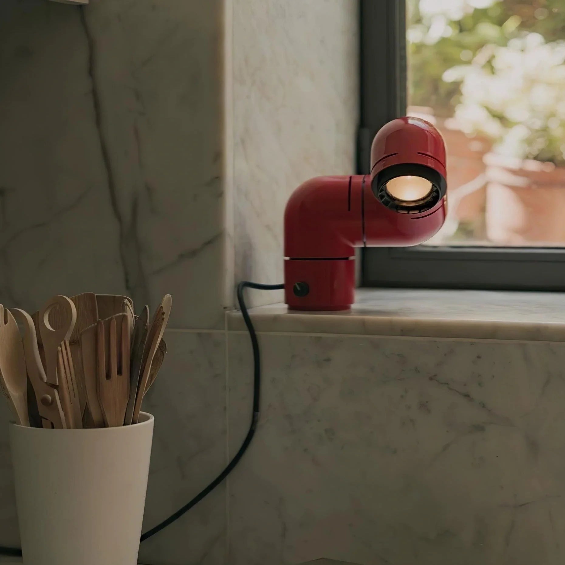 Tatu Style Table Lamp