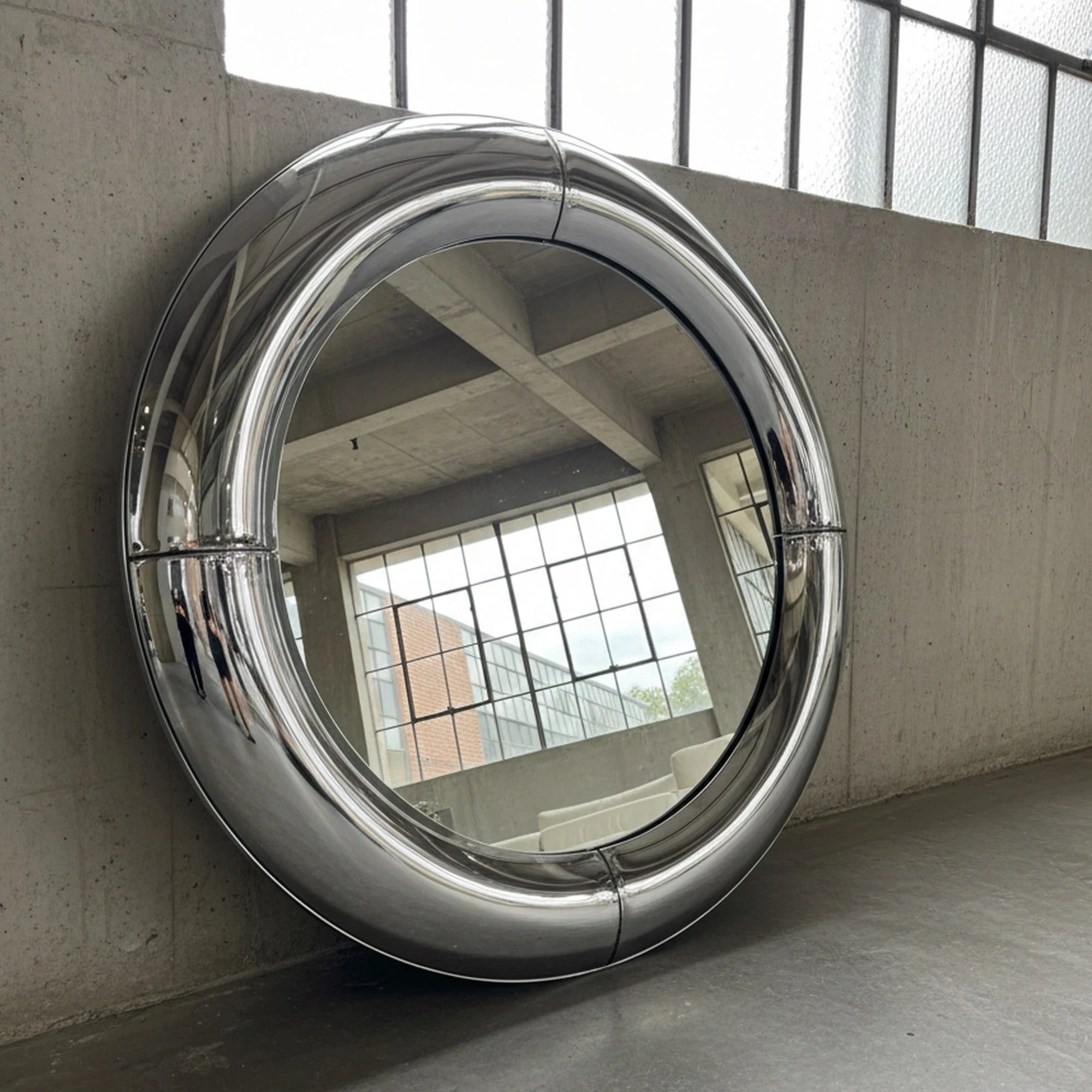 Atlas Mirror | Chrome Silver Mirror Interior Moderna