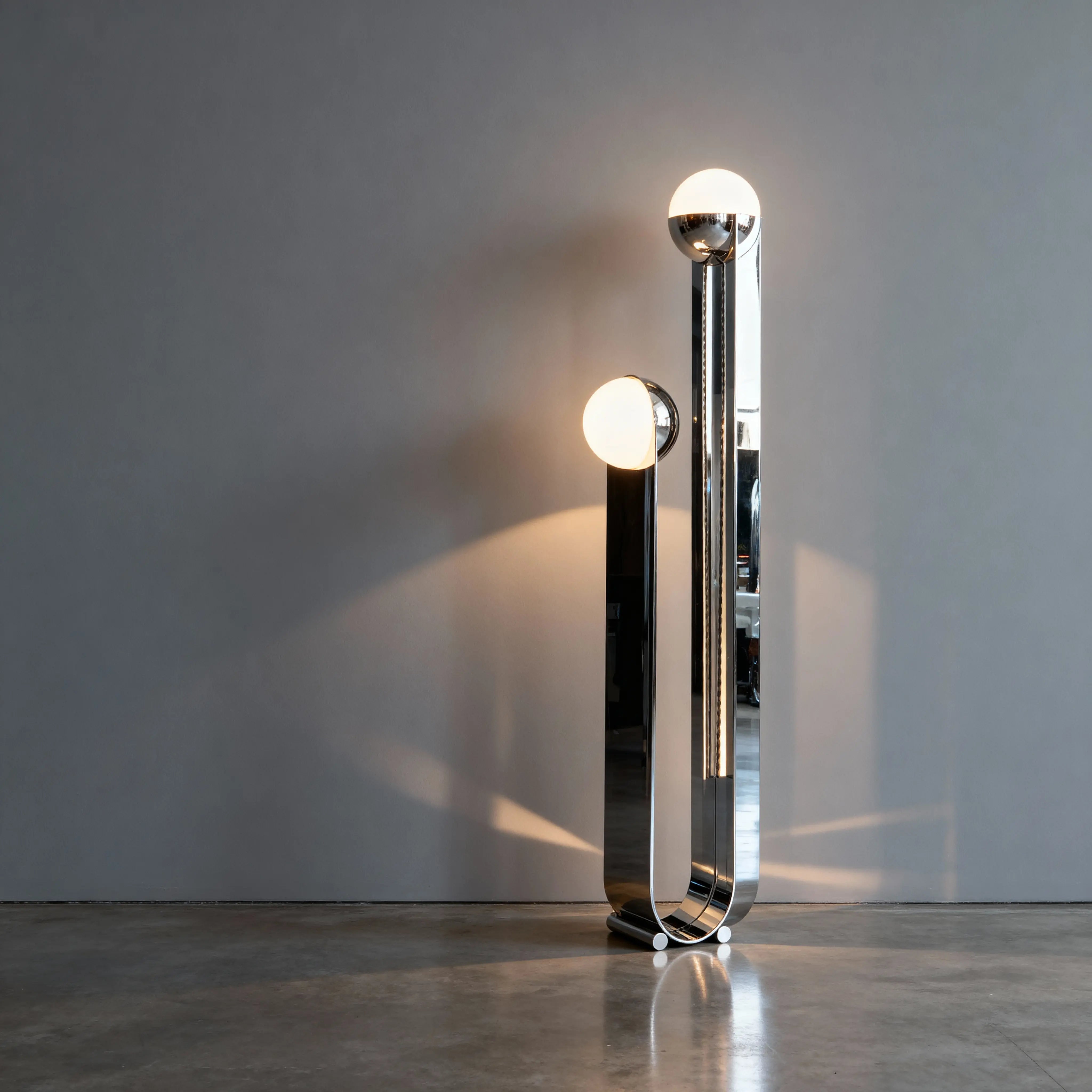 Chrome Orbit Lamp Lamp Interior Moderna