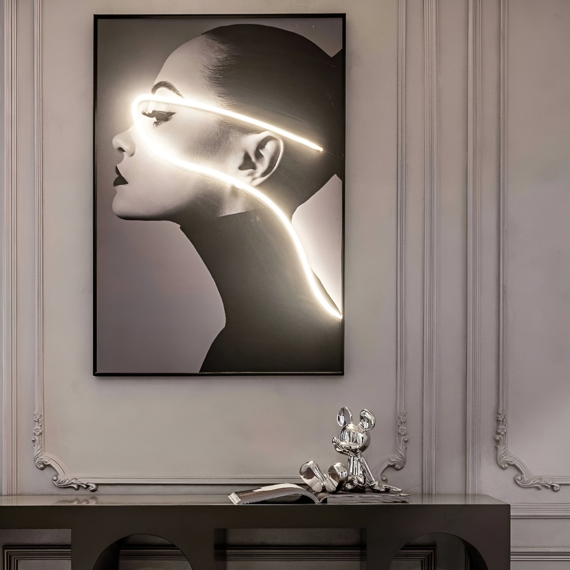 Glowing Beauty Wall Art Interior Moderna