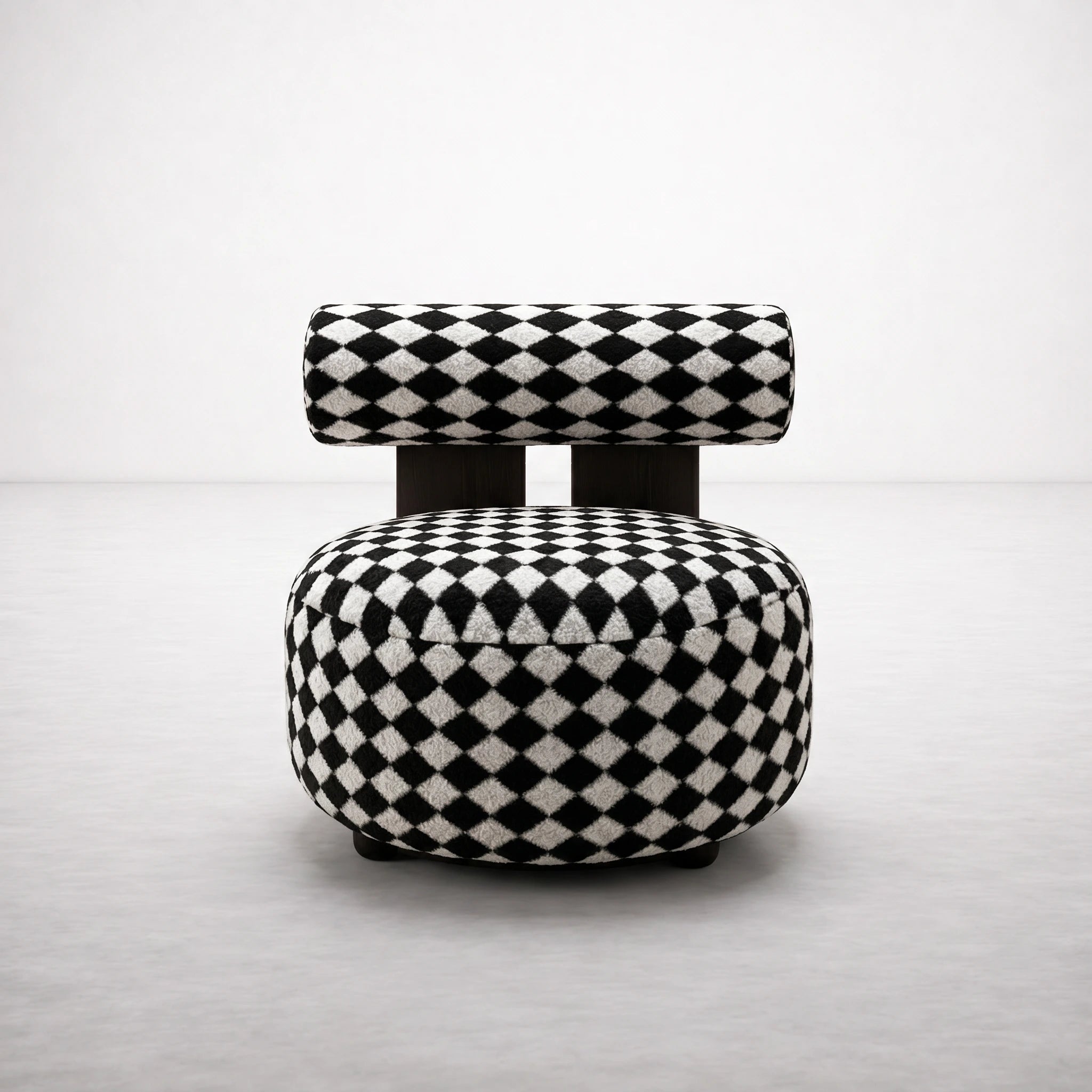 Hippo Chair | Black + White Chair Interior Moderna