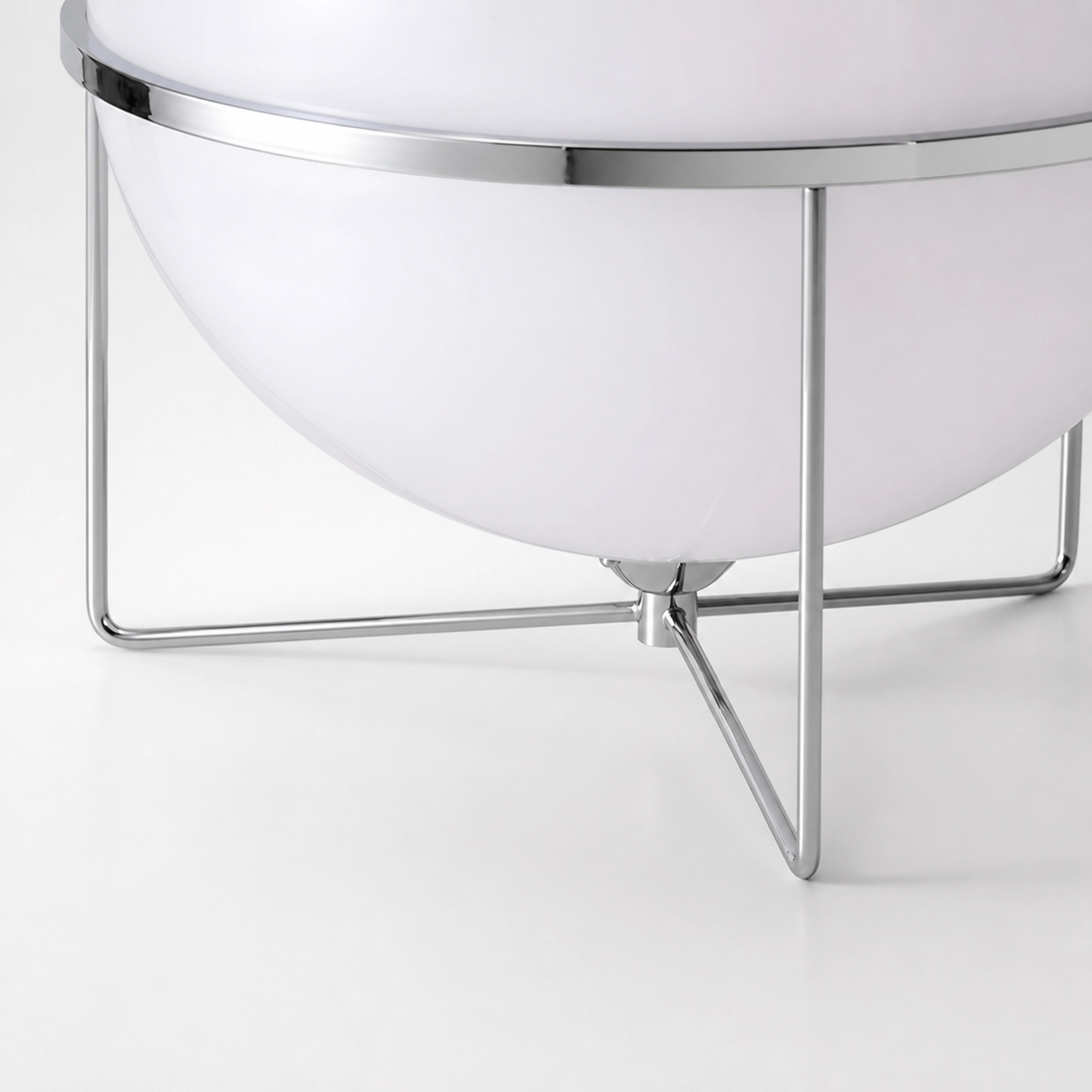 Solus Single Sphere Table Lamp Lamp Interior Moderna