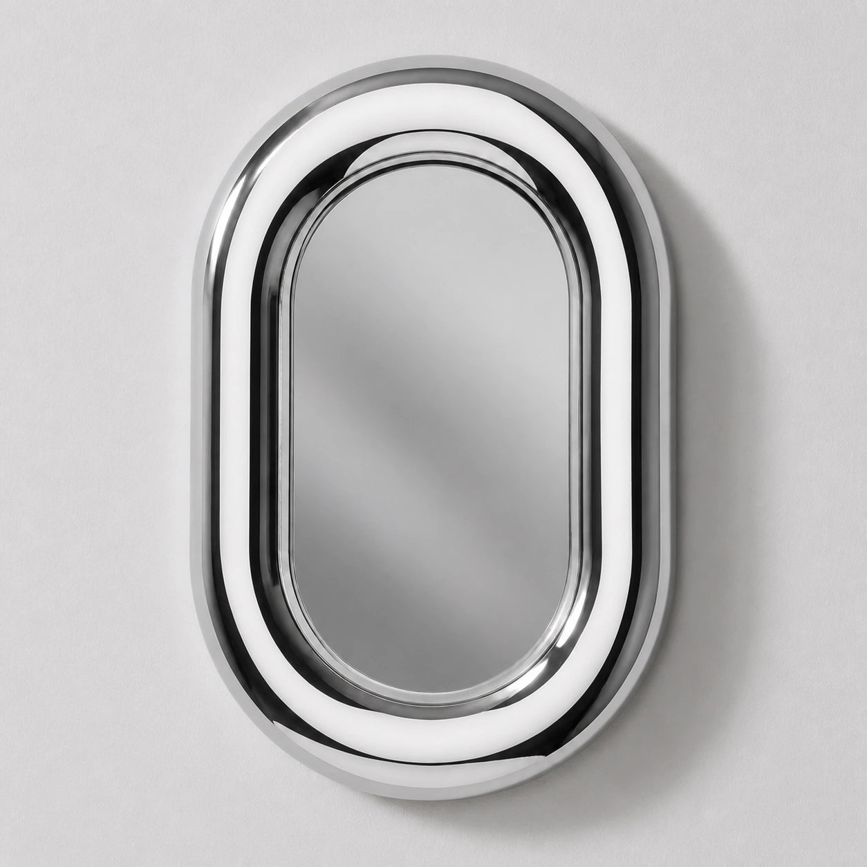 Aperture Mirror | Chrome Oval Mirror Interior Moderna