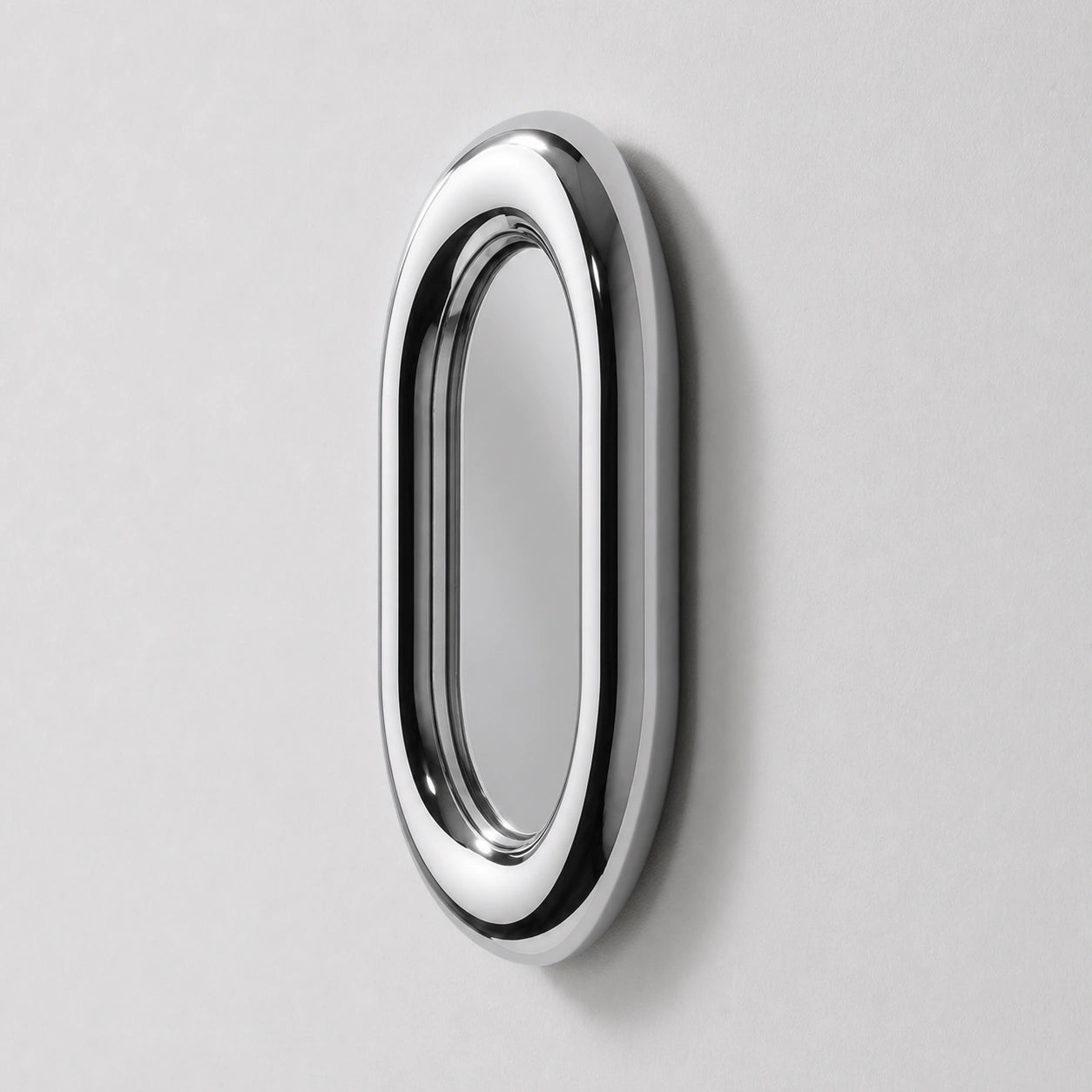 Aperture Mirror | Chrome Oval Mirror Interior Moderna