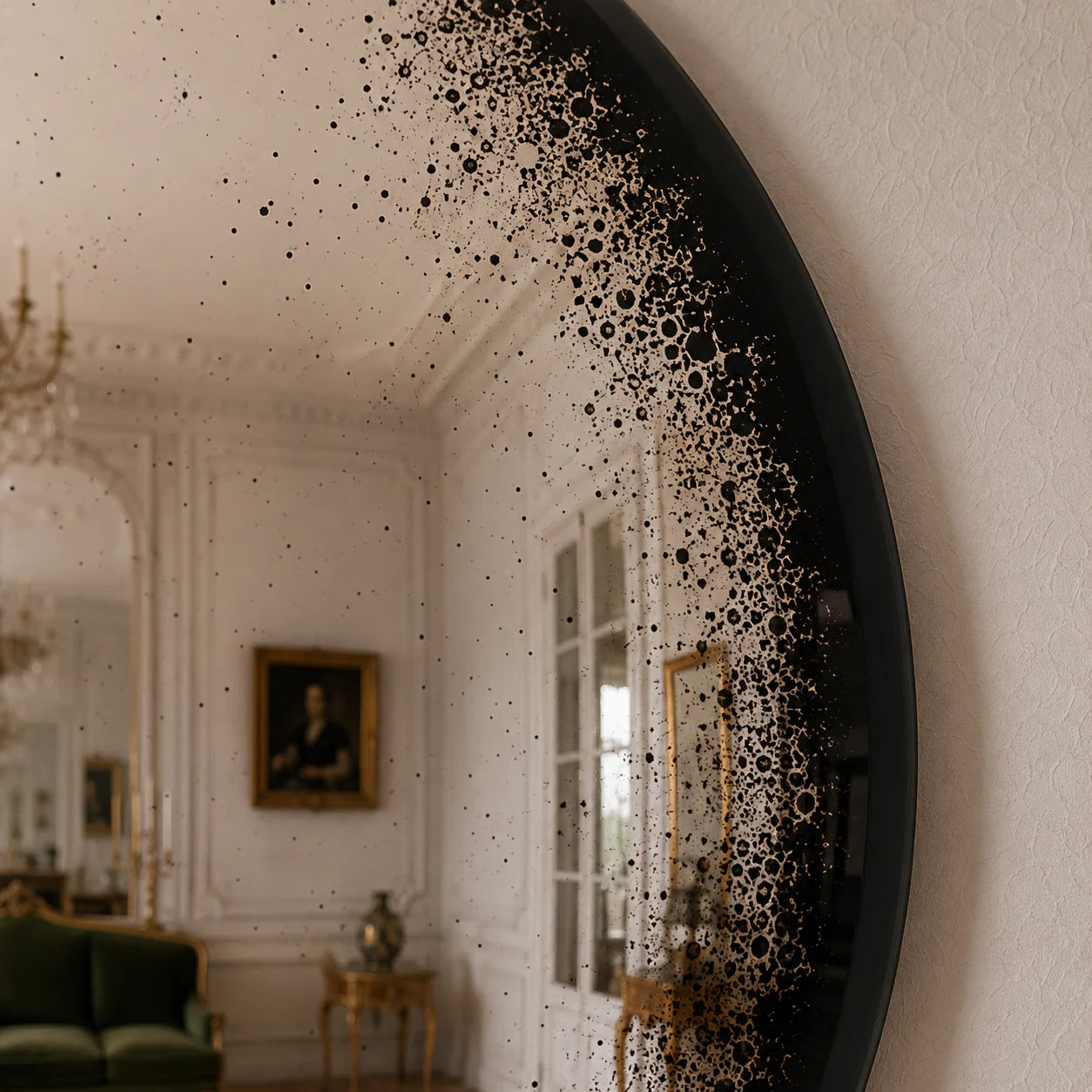 Convex Glow Mirror | Antiqued Mercury Halo Mirror Interior Moderna