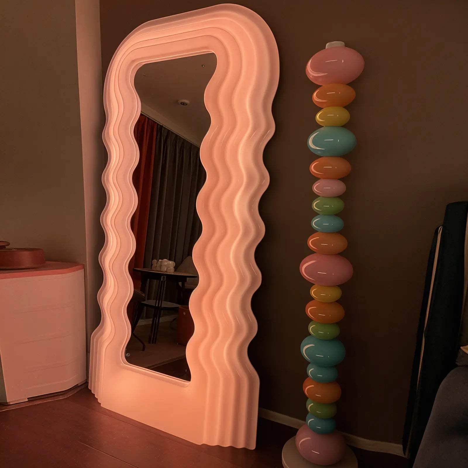 Ettore Sottsass Mirror Mirror Interior Moderna