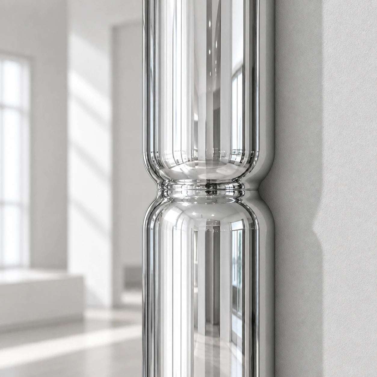 Chrome Capsule Mirror Mirror Interior Moderna