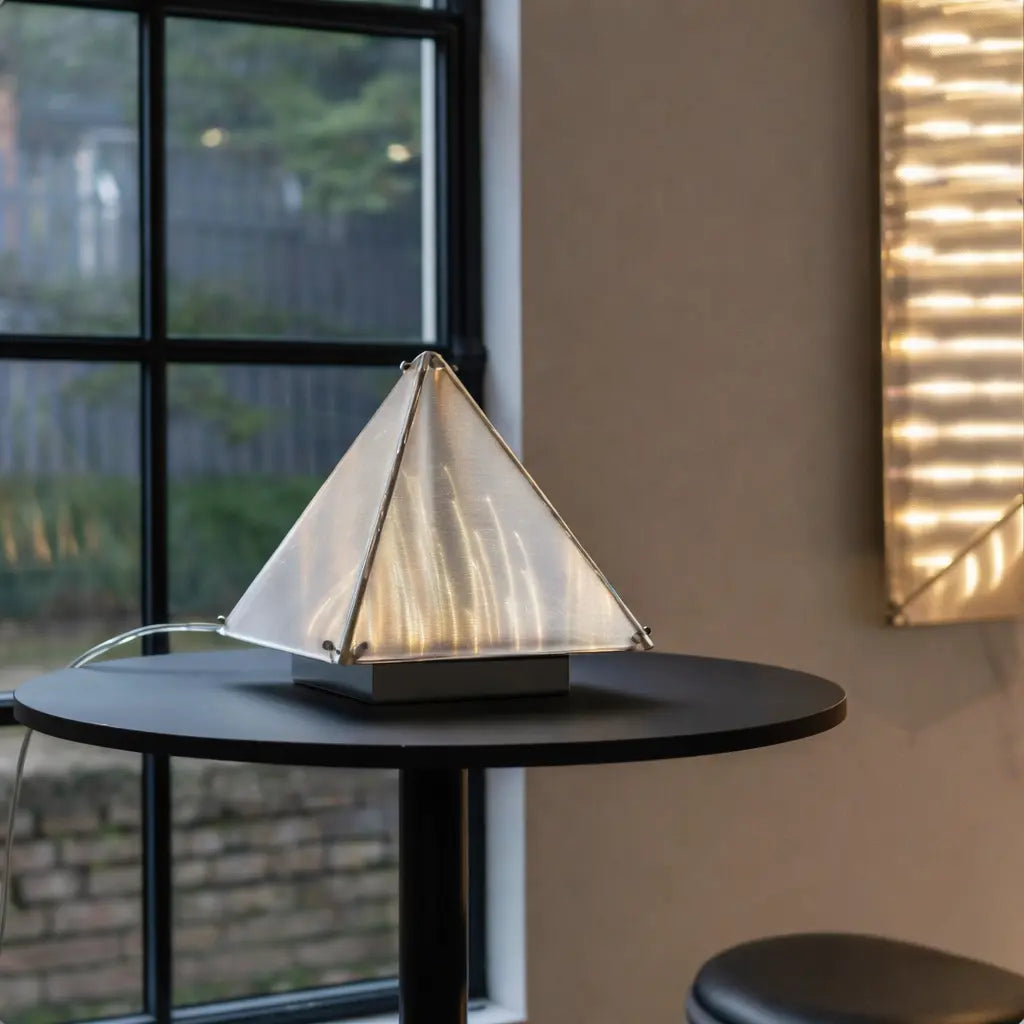 Louvre Lamp Lamp Interior Moderna