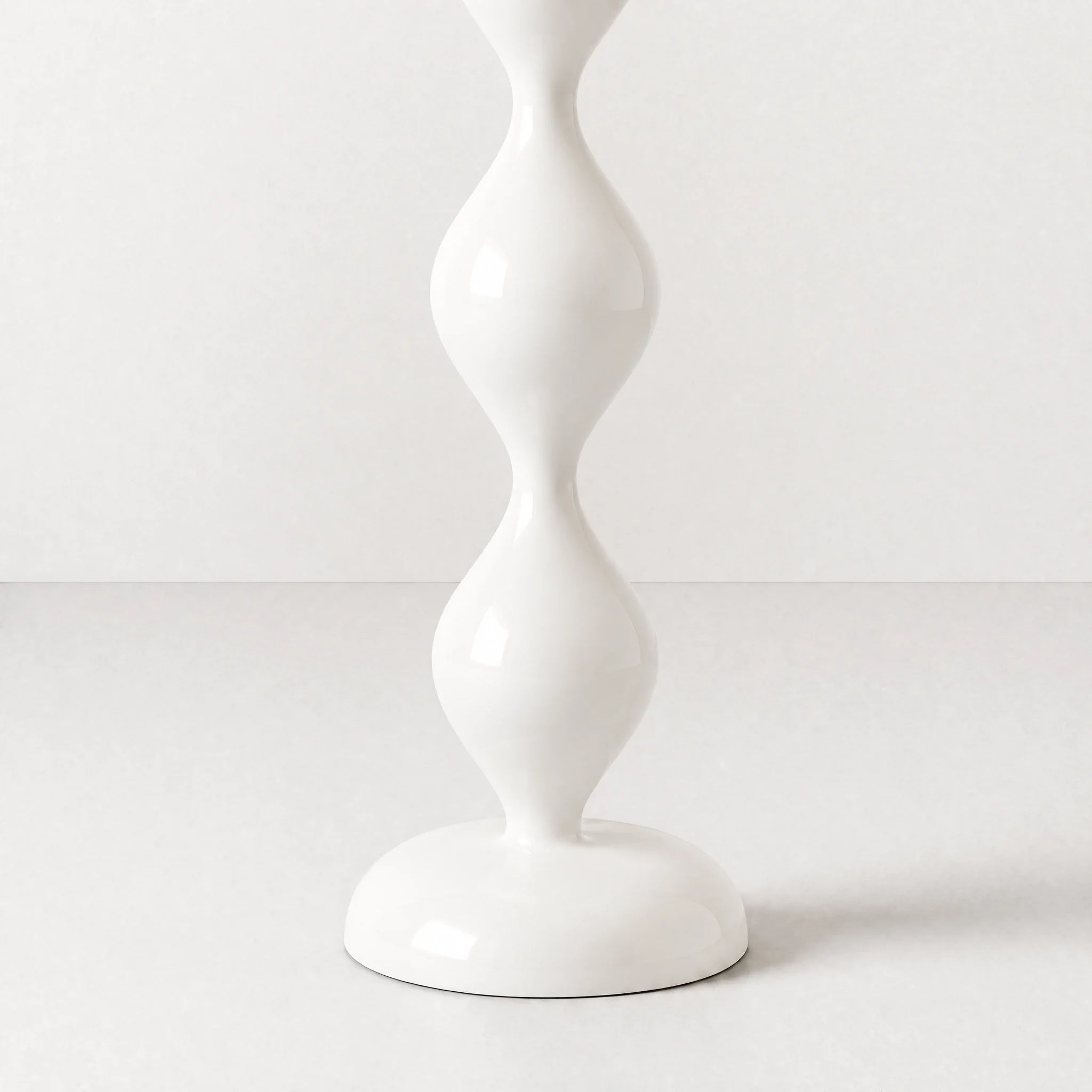 White Zara Groove Floor Lamp — view 6