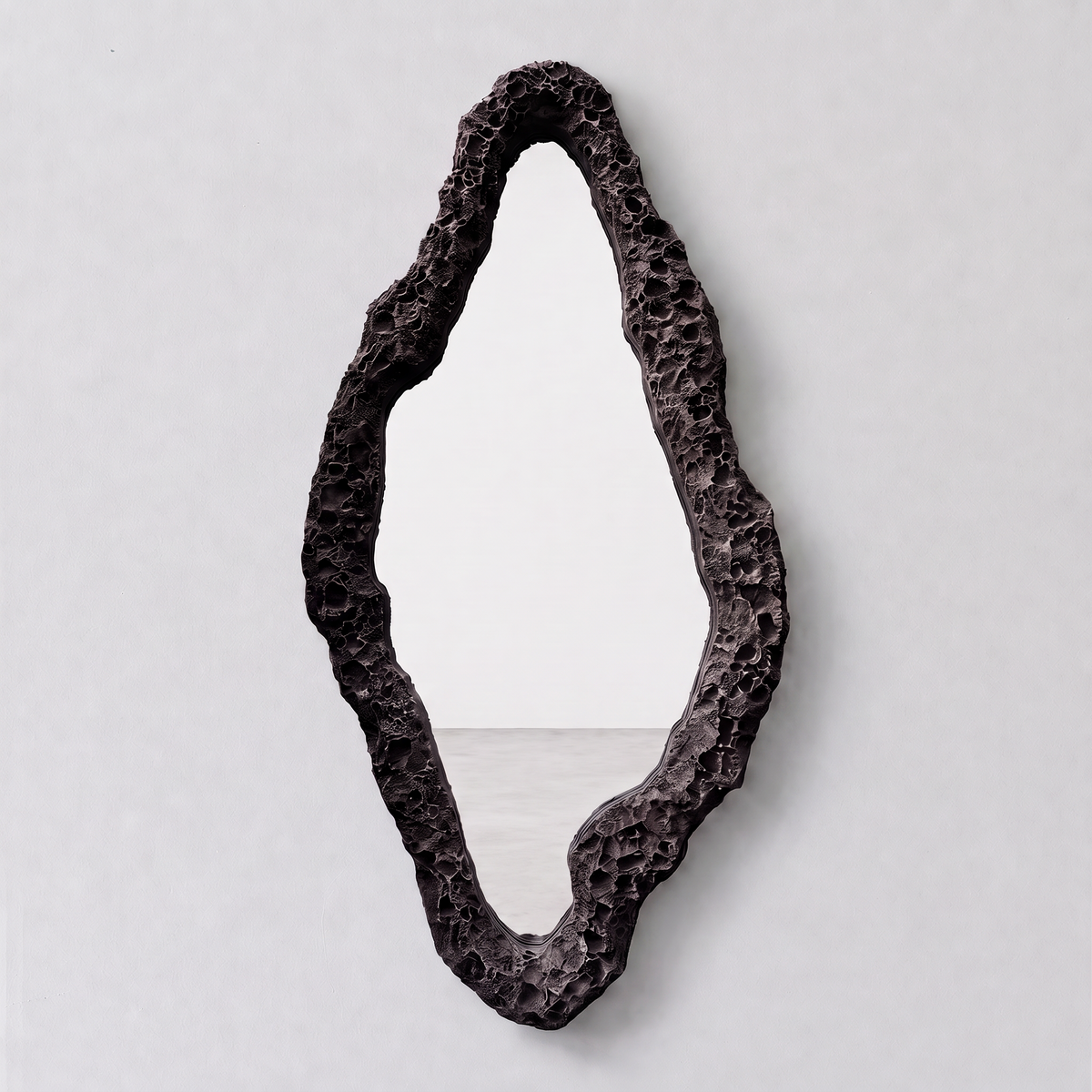 Rift Opening | Obsidian Shard Mirror Interior Moderna