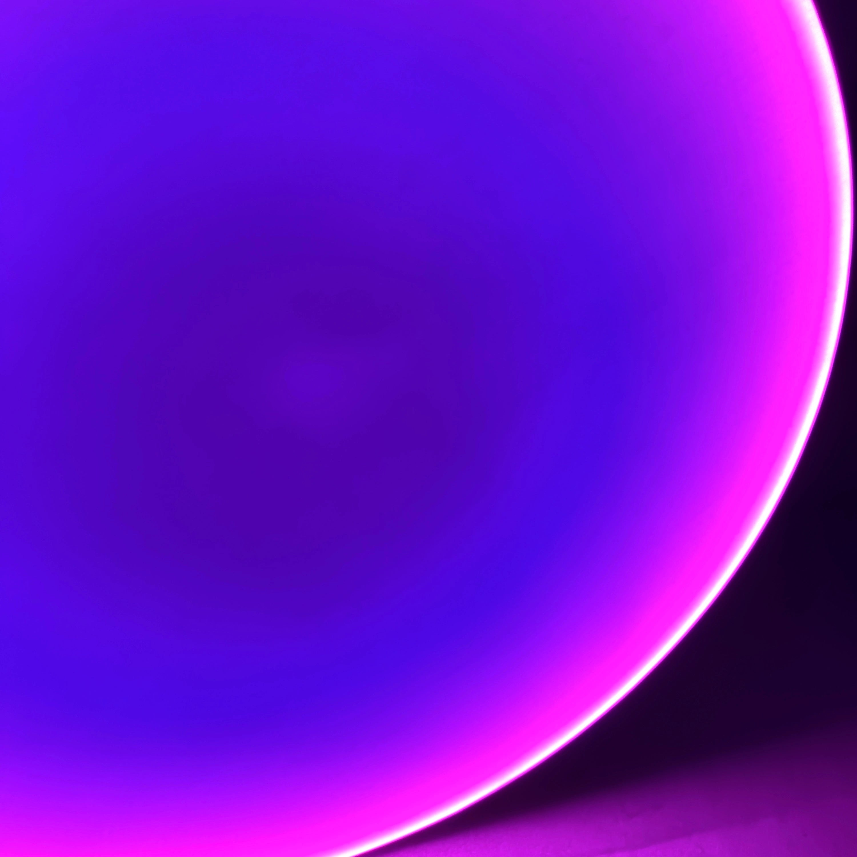 Silent Burn: Dusk Magenta Wall Art Interior Moderna