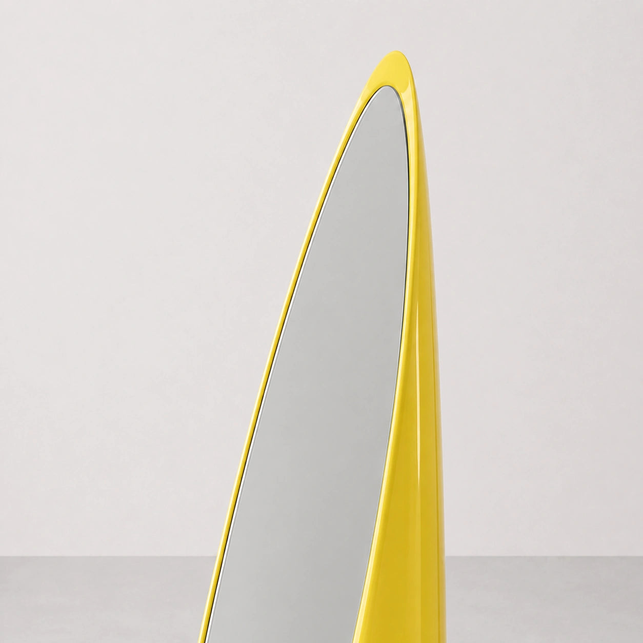 Yellow Lipstick floor mirror upper frame and silvered glass detail